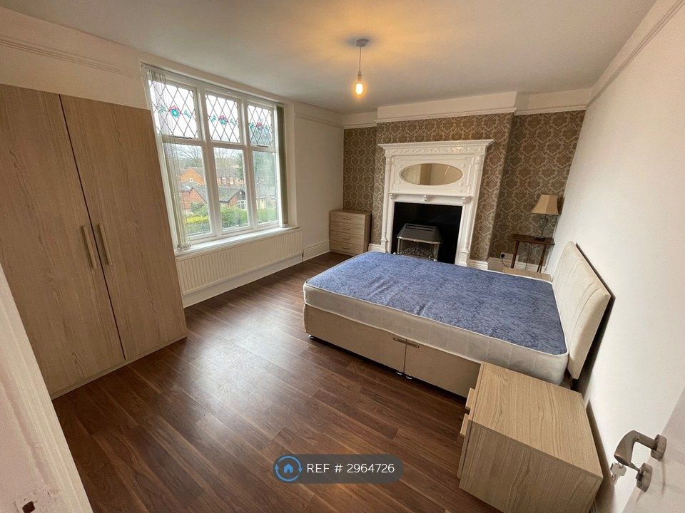 Property photo 2 of 20