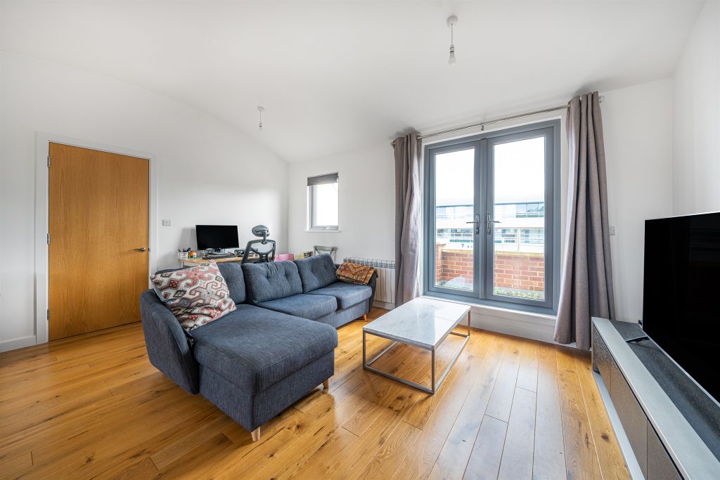 Property photo 3 of 12