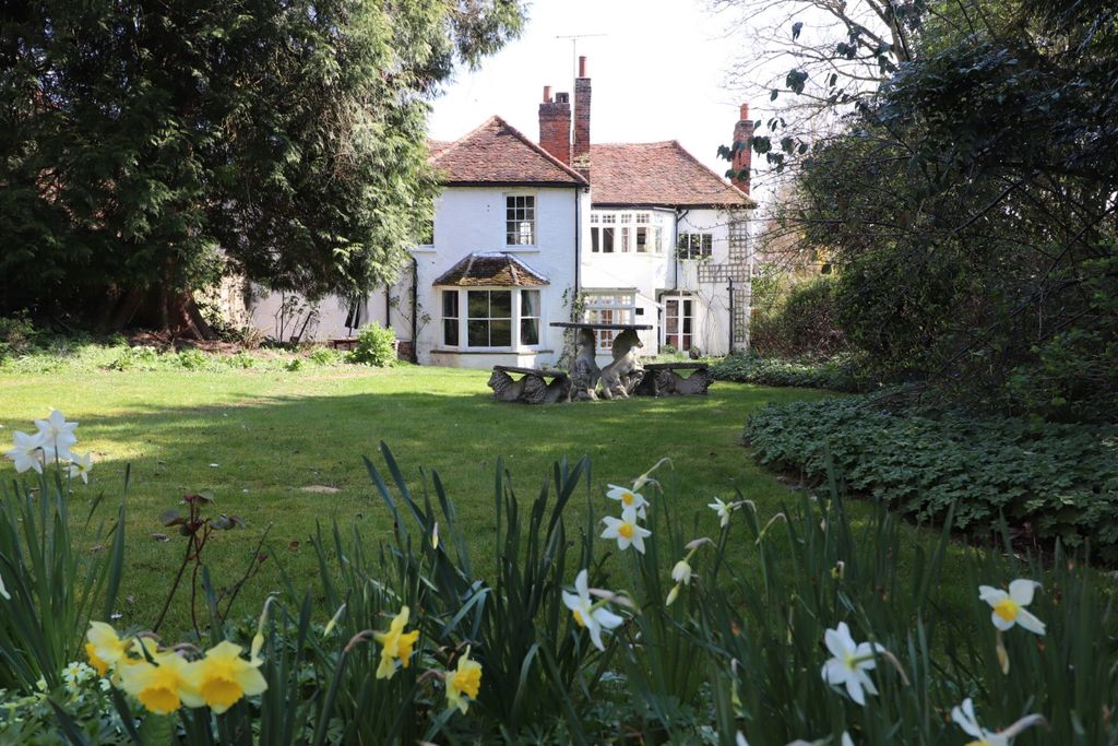Property photo 2 of 37 Picture No. 72