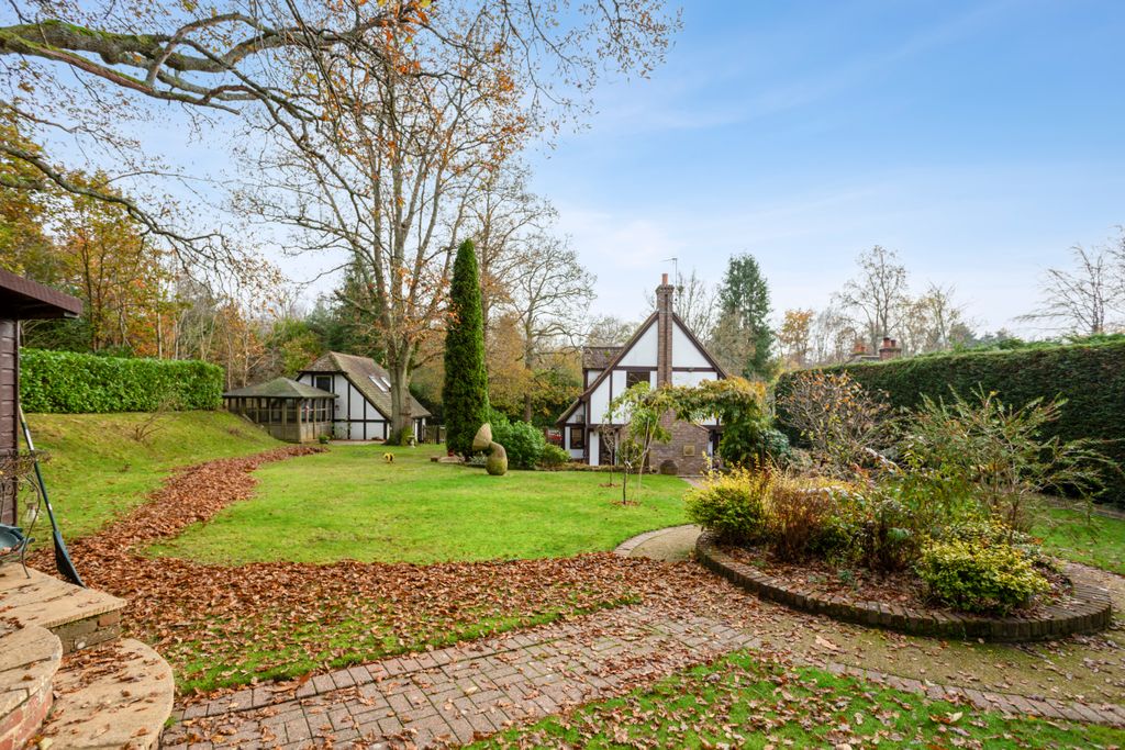 Property photo 1 of 8 1