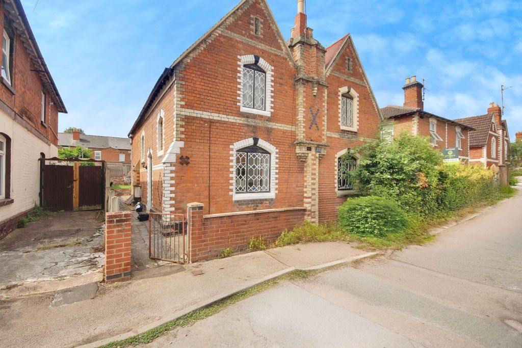 Property photo 1 of 12