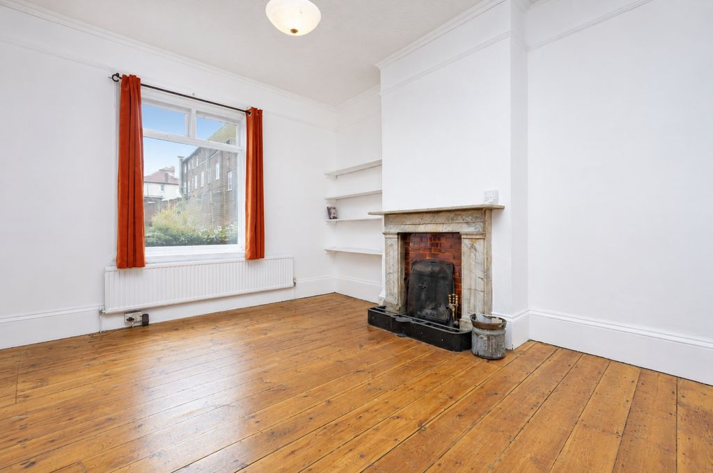 Property photo 3 of 14 Picture No. 28