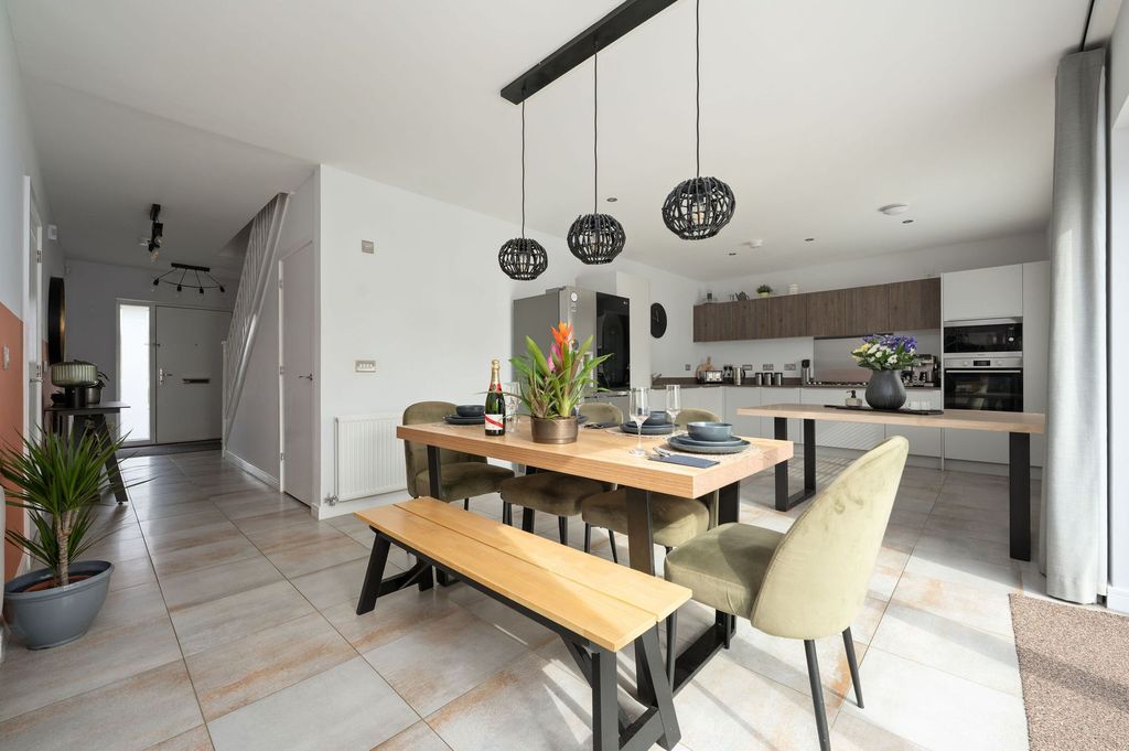 Additional image 11 of 5 bed detached house for saleMaggies Crescent, Larbert FK5