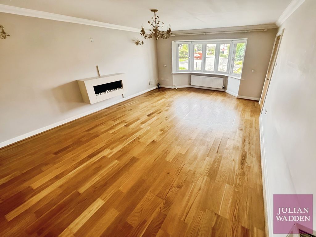Property photo 2 of 16 Picture No. 09