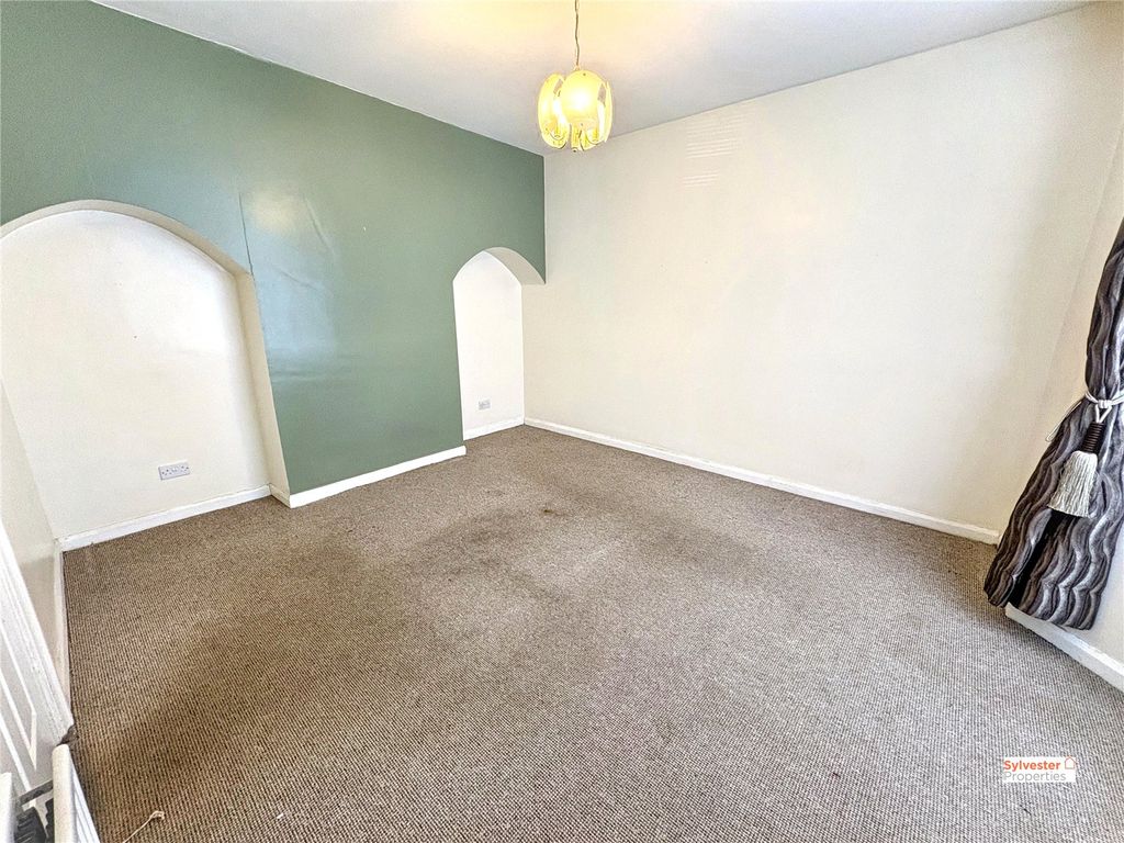 Property photo 3 of 24 Picture No. 14