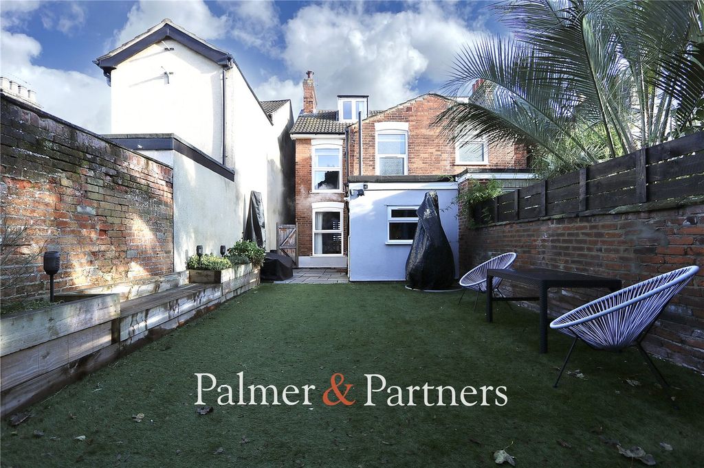 Property photo 2 of 22 Picture No. 03