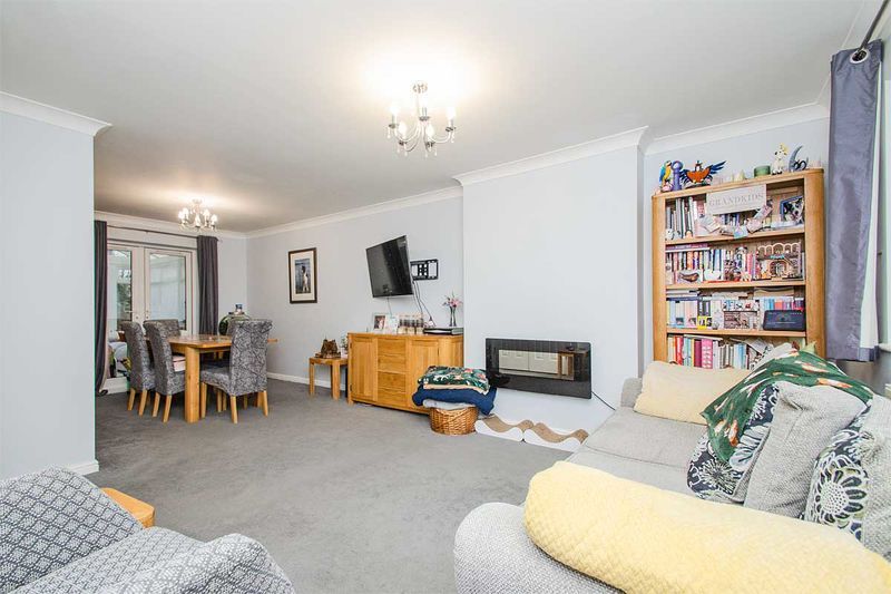 Property photo 2 of 25 Photo 16