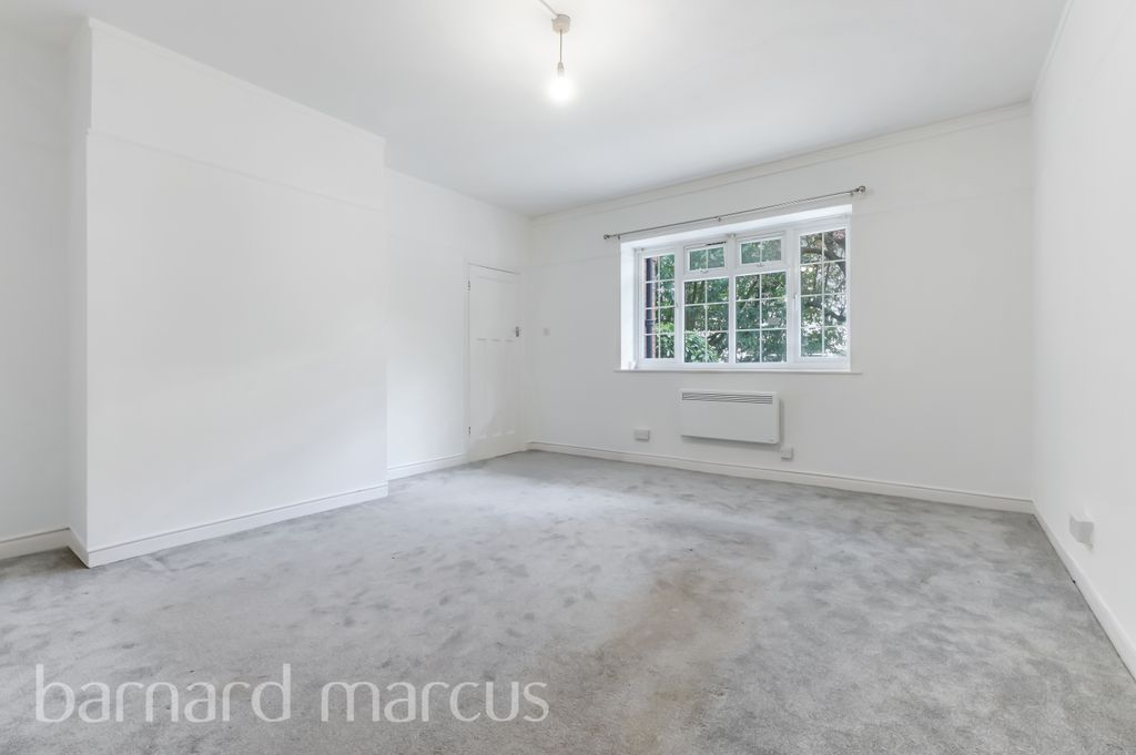 Property photo 3 of 8 Image