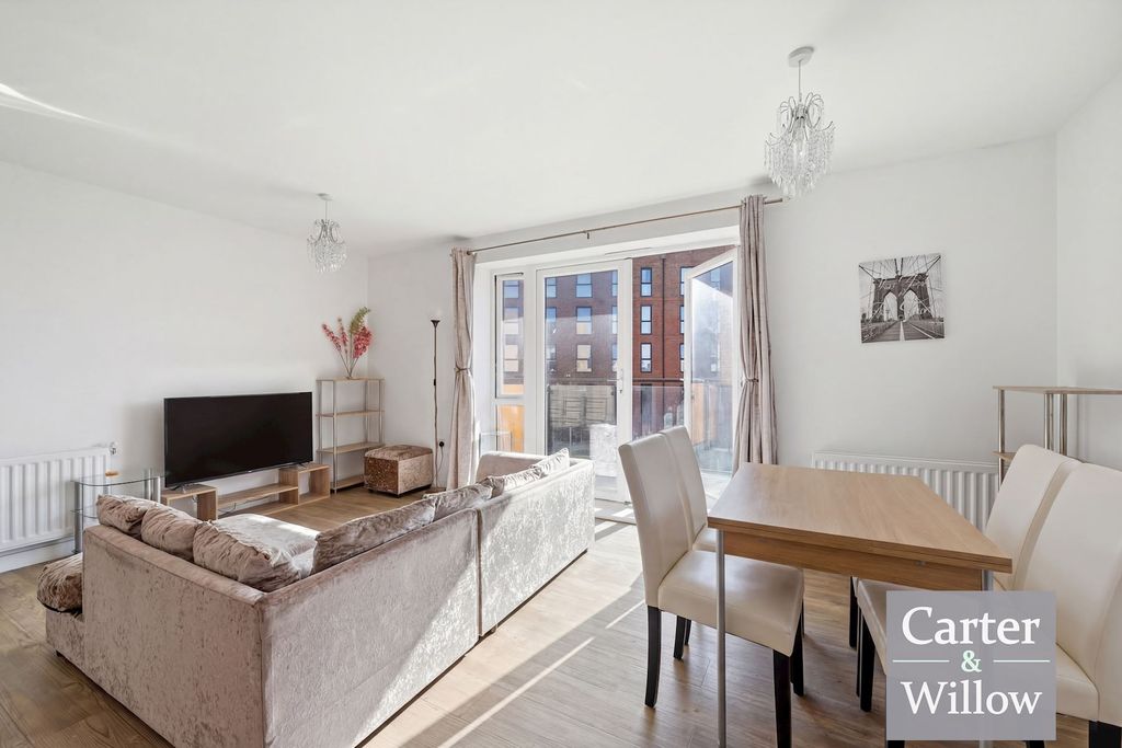 Property photo 3 of 14