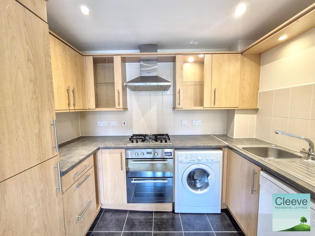 Property photo 3 of 11 1000100954
