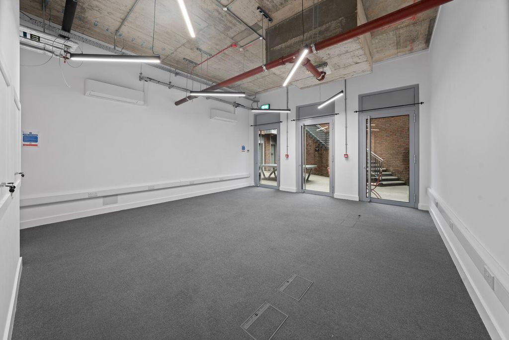 Property photo 1 of 4 Reception Room