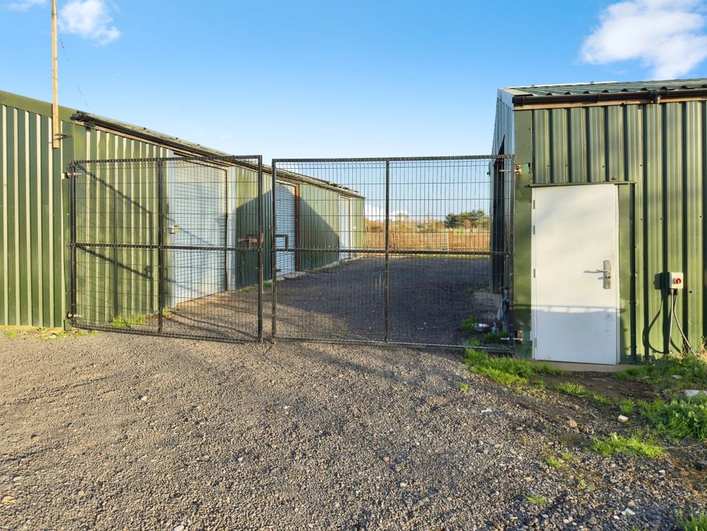 Property photo 3 of 4