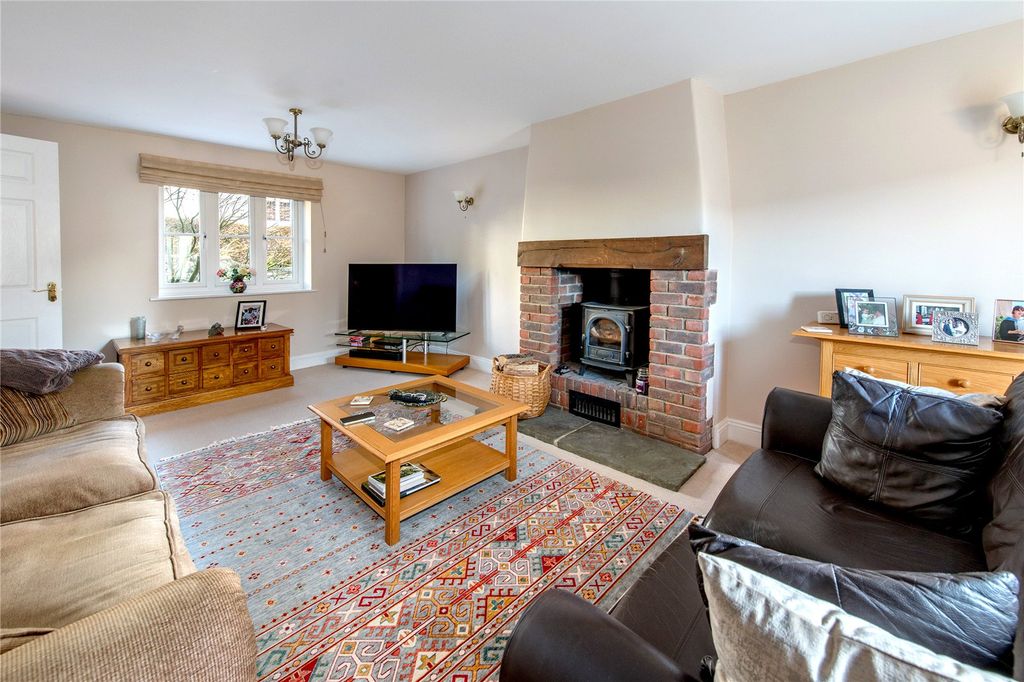 Property photo 3 of 15 Living Room