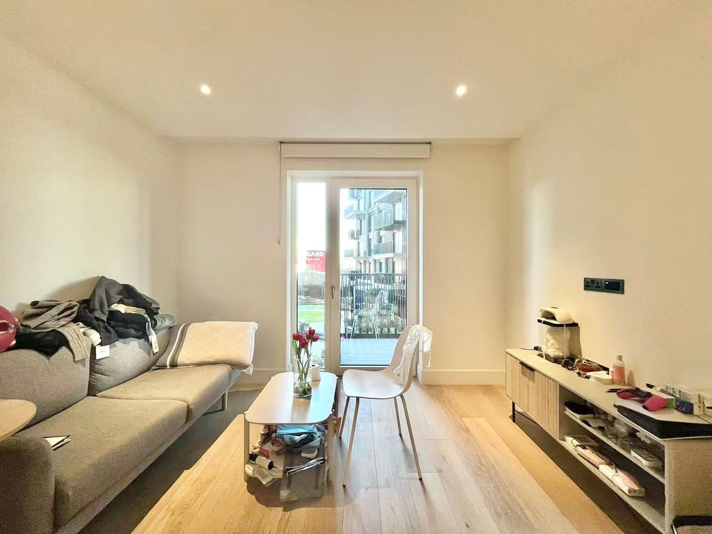 Property photo 3 of 17