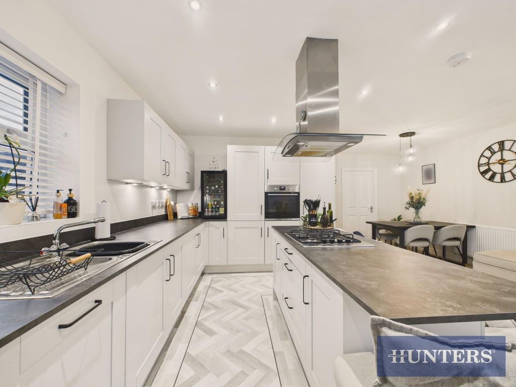 Property photo 3 of 16 Cam01494G0-Pr0483-Still011 (1).Jpg