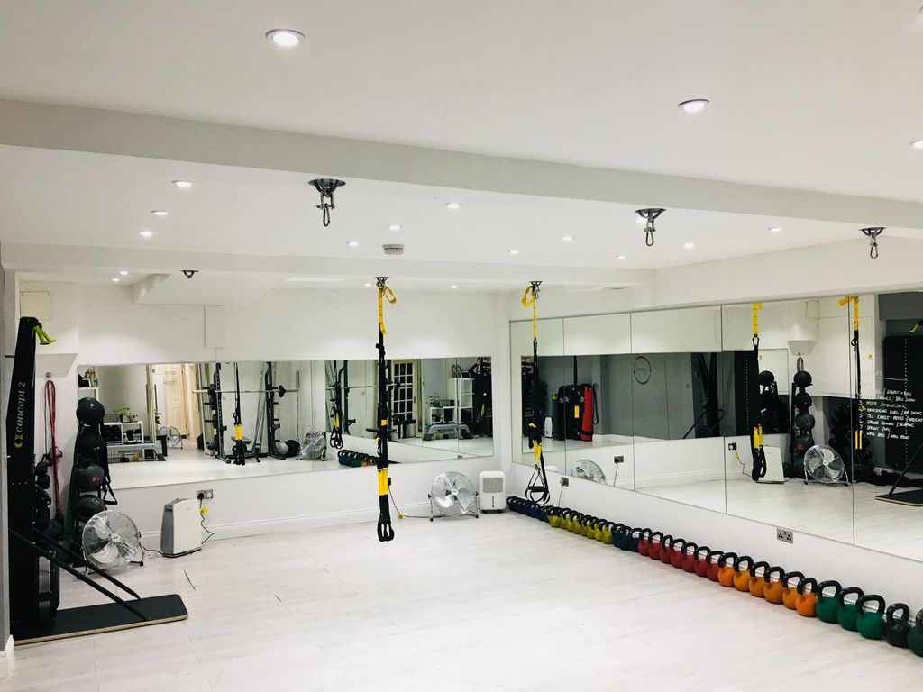 Property photo 1 of 5 Exceptional Fitness Studio / Gym (D2 Use) To Let €“ Prime Fulham Location, Sw6 ( Rent £525 P/W Inclusive Of All Bills And Utilities ).