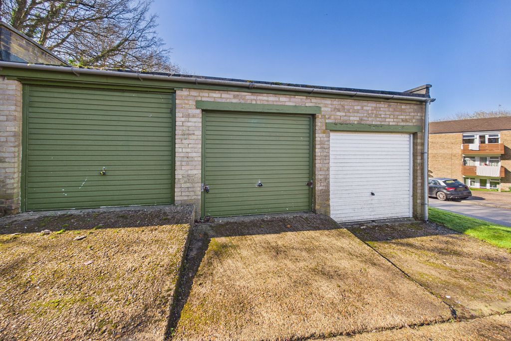 Property photo 3 of 14
