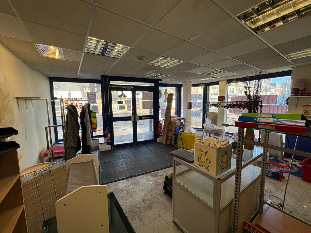 Property photo 2 of 14