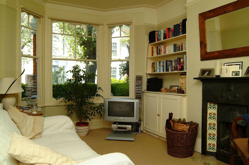 Property photo 3 of 7