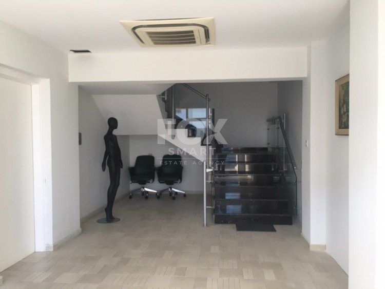 Property photo 2 of 35