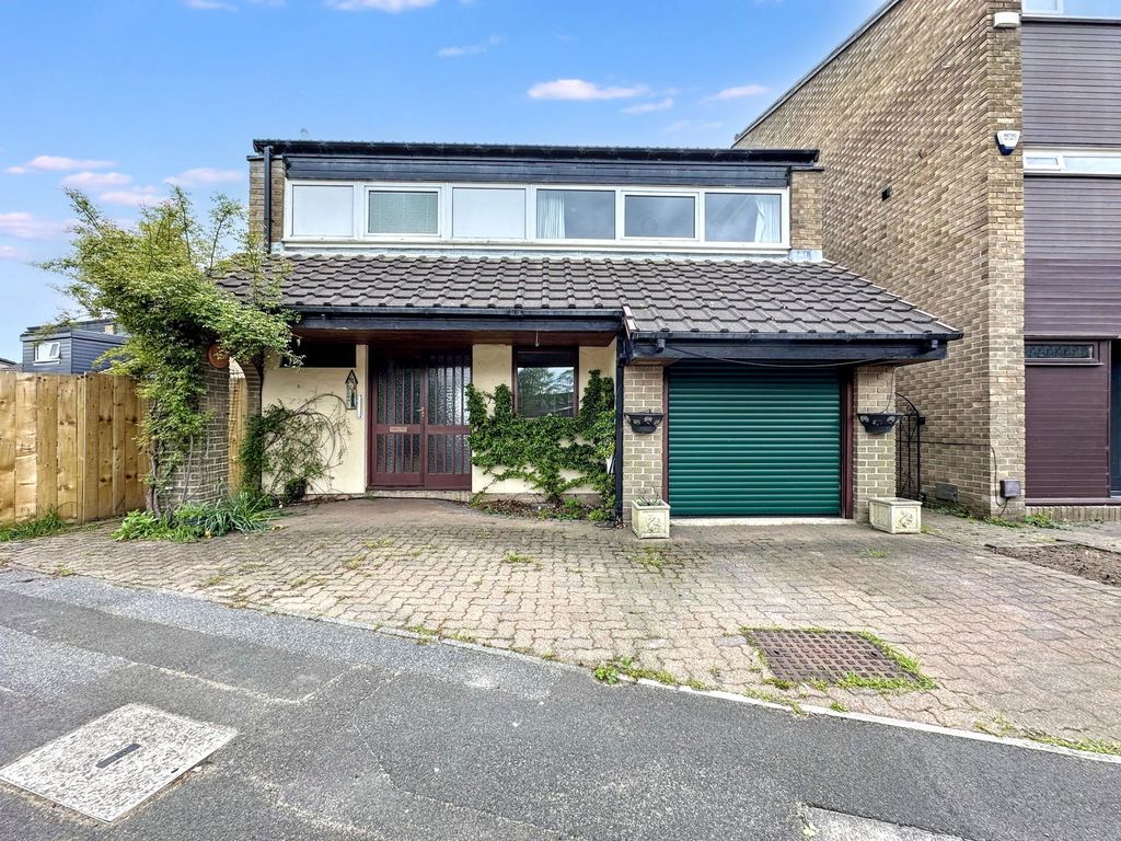 Property photo 1 of 31