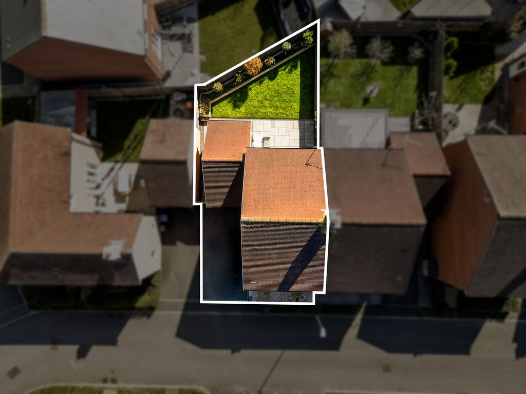 Property photo 3 of 18