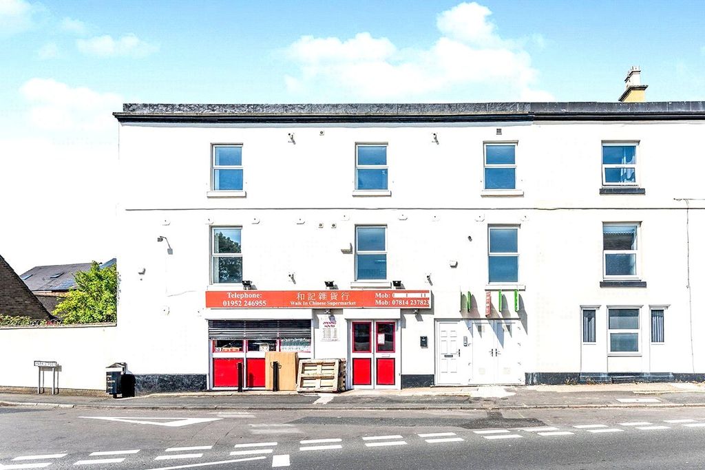 Property photo 1 of 5 Front