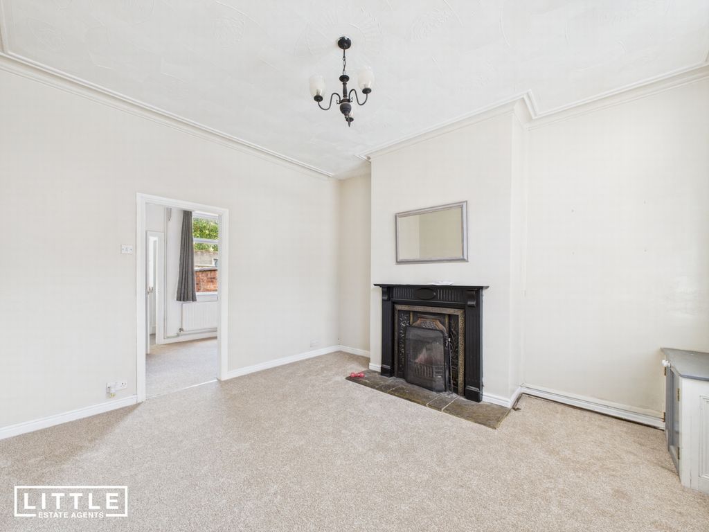 Property photo 3 of 14 Photo 2