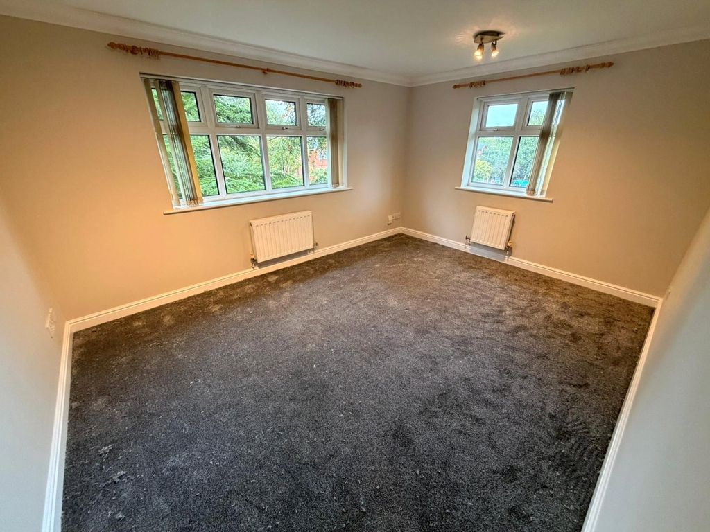 Property photo 2 of 12 Picture No. 22