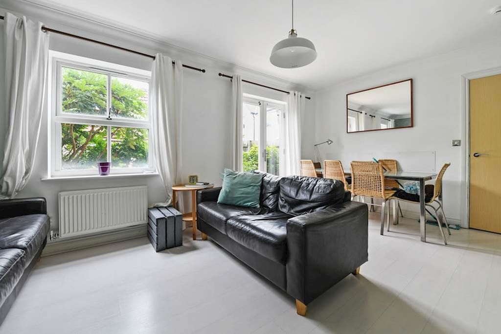 Property photo 3 of 19