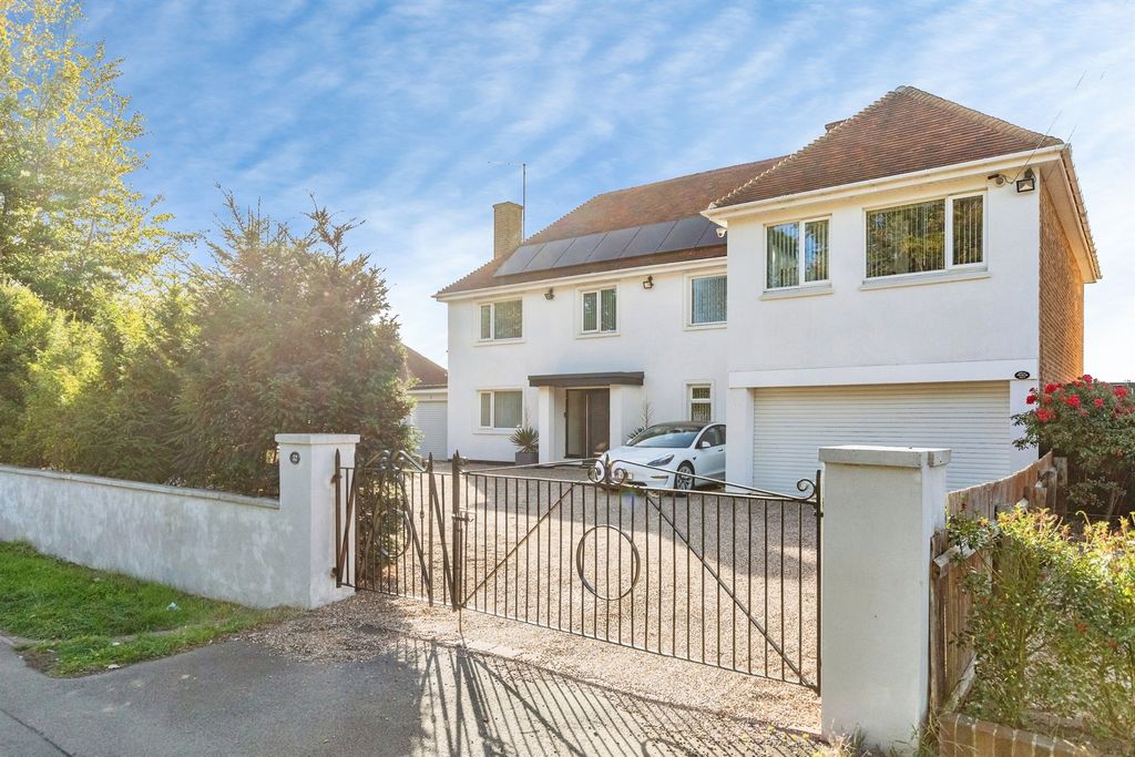Property photo 1 of 25