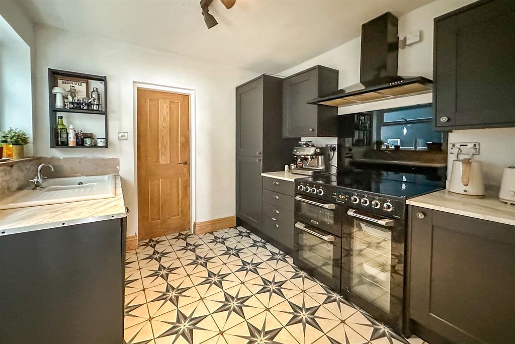 Property photo 3 of 24 Kitchen