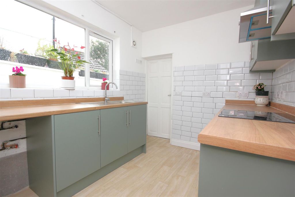 Property photo 3 of 12 Img_7437.Jpg