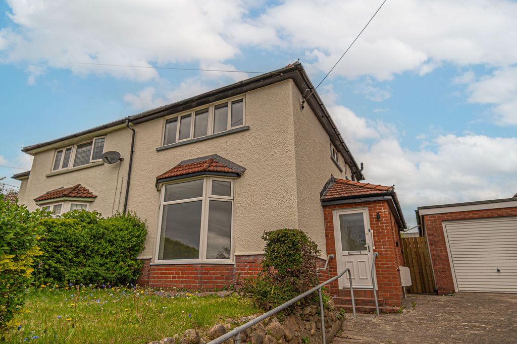 Property photo 1 of 31