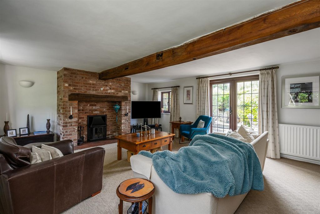 Property photo 3 of 20 Corner Cottage_14.Jpg