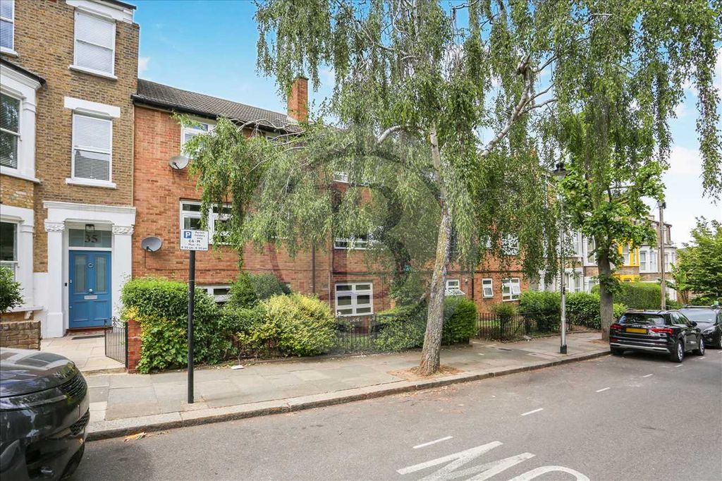 Property photo 2 of 12
