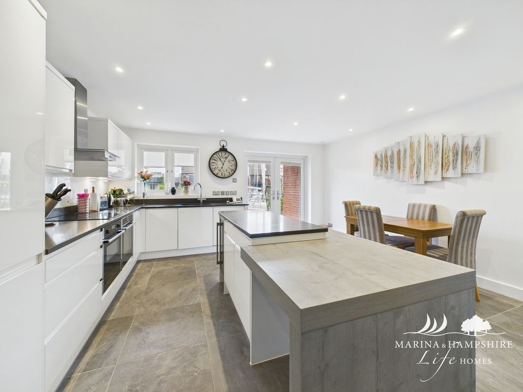 Additional image 10 of 4 bed town house for saleCarne Place, Port Solent, Portsmouth PO6