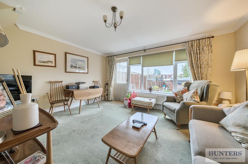 Property photo 3 of 16 9A06F2cc-d174-4807-8528-7Aeb1333d2Eb.Jpg