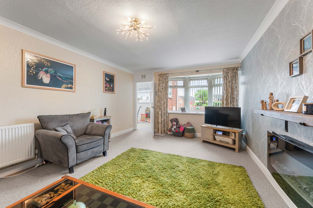 Property photo 2 of 24