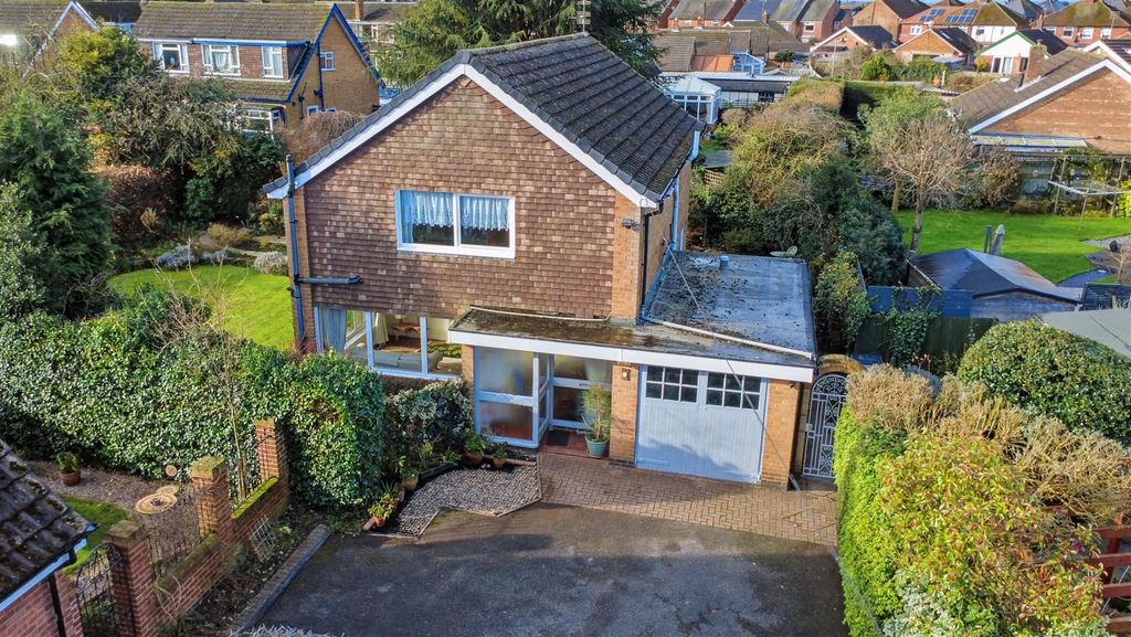 Property photo 1 of 16