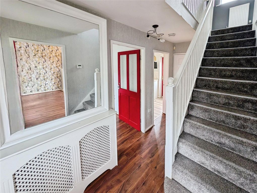 Property photo 2 of 20 Hallway