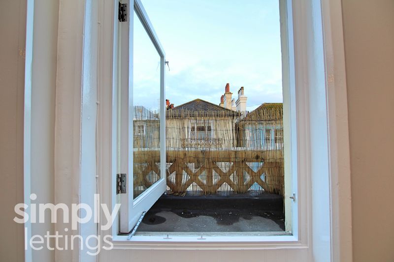 Property photo 2 of 10 Photo 10
