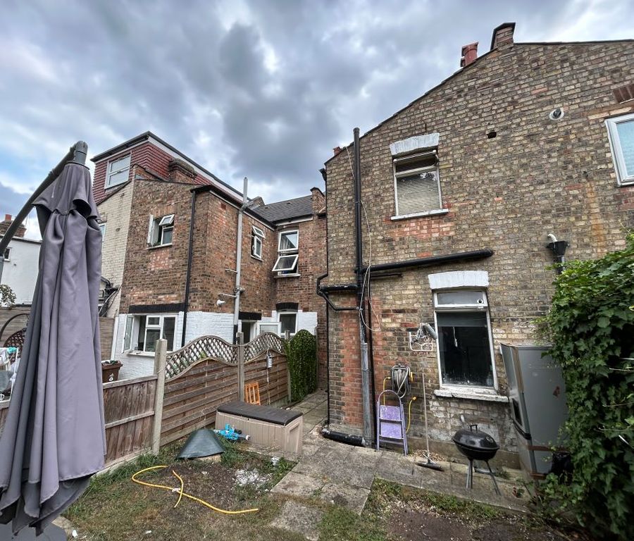 Property photo 2 of 7