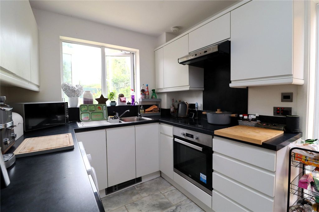 Property photo 2 of 11 Picture No. 03