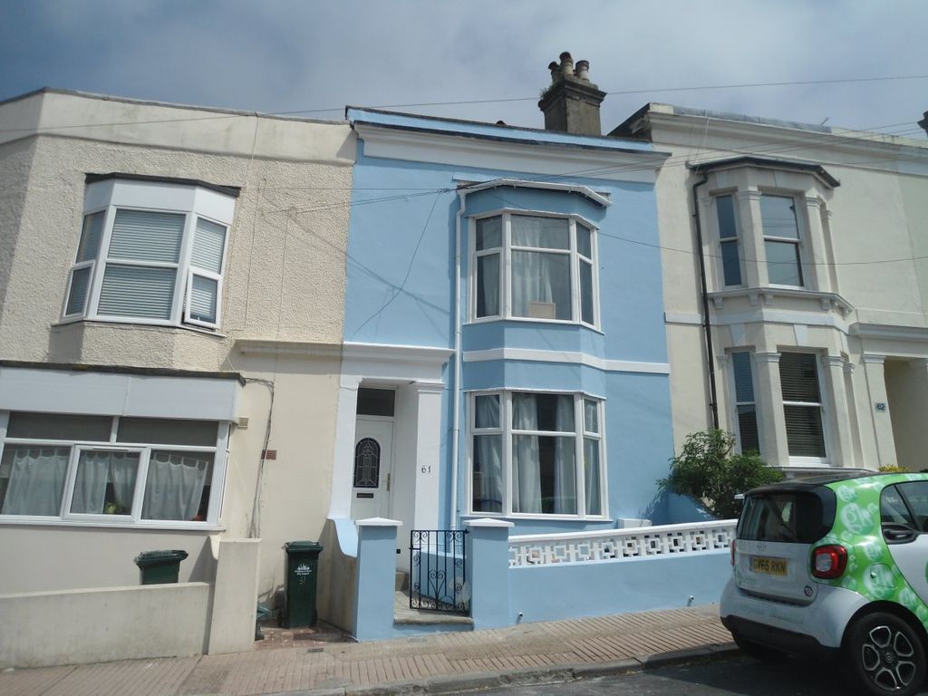 Property photo 1 of 12 4 Bedroom Terraced House
