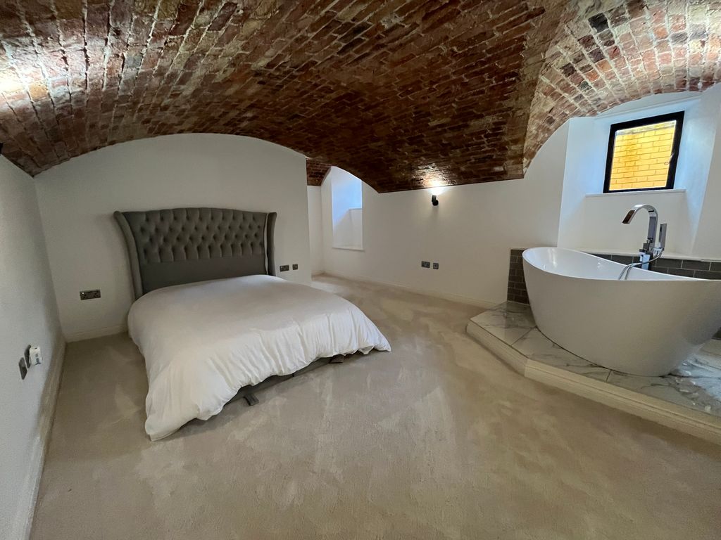 Property photo 1 of 10 Image