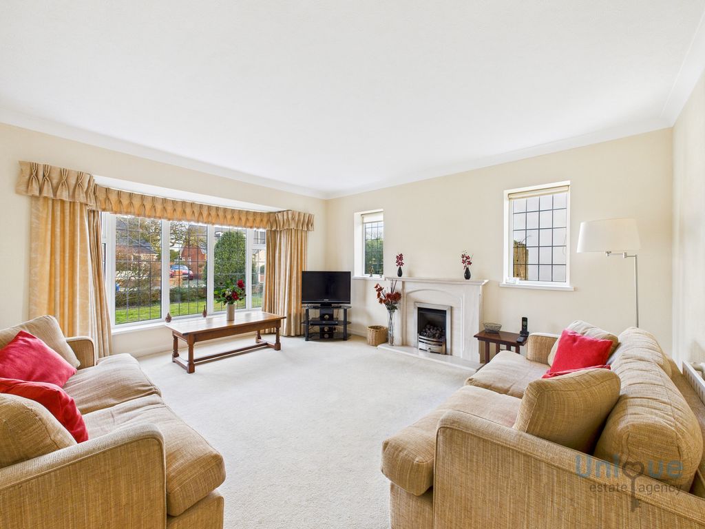 Property photo 2 of 23