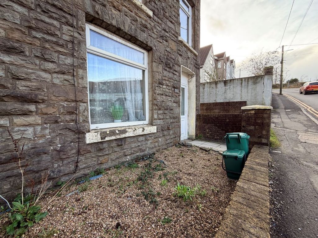 Property photo 3 of 23