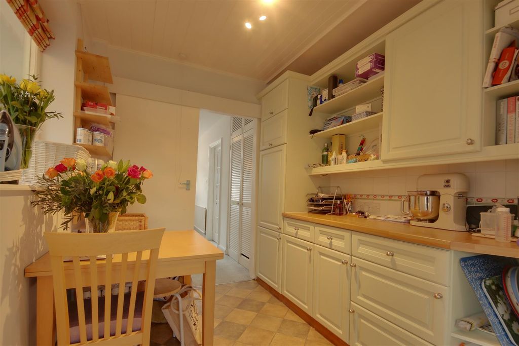 Property photo 3 of 9 Img_8009-Img_8011.Jpg