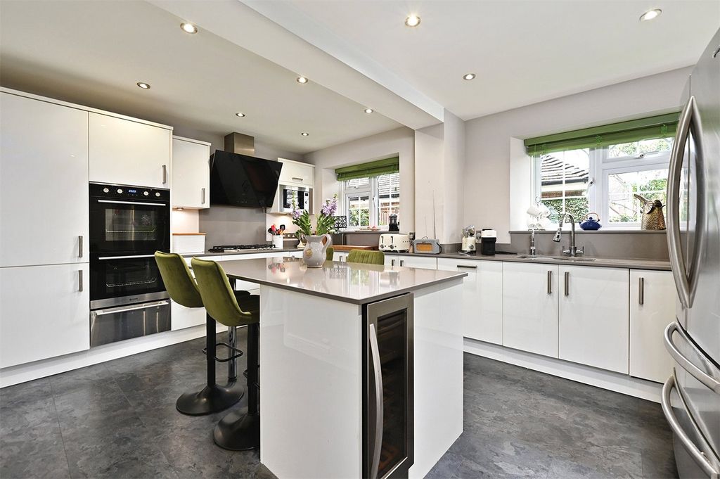 Property photo 2 of 17 Picture No. 02
